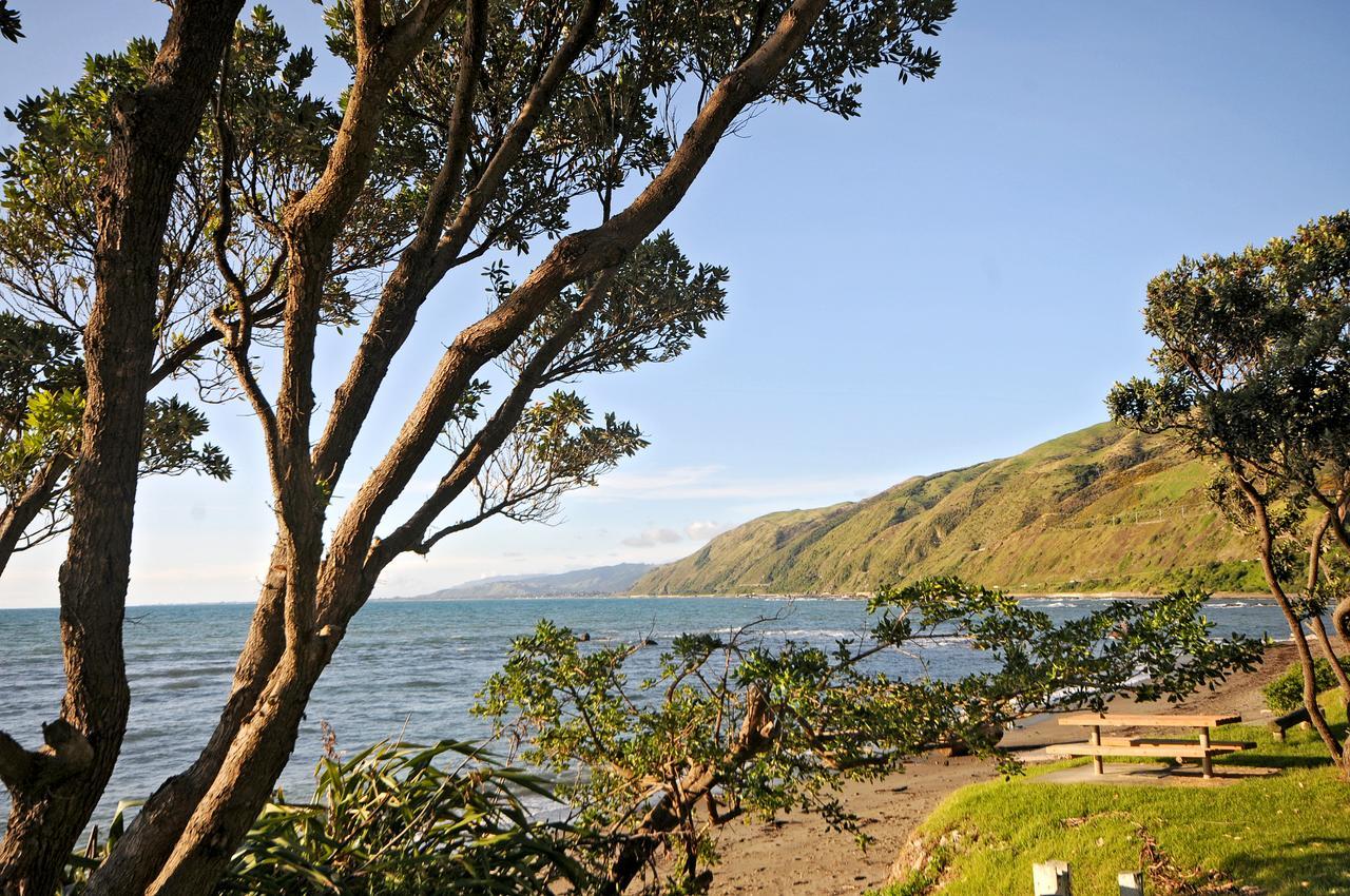 Kapiti Waves Bed & Breakfast Pukerua Bay Kültér fotó